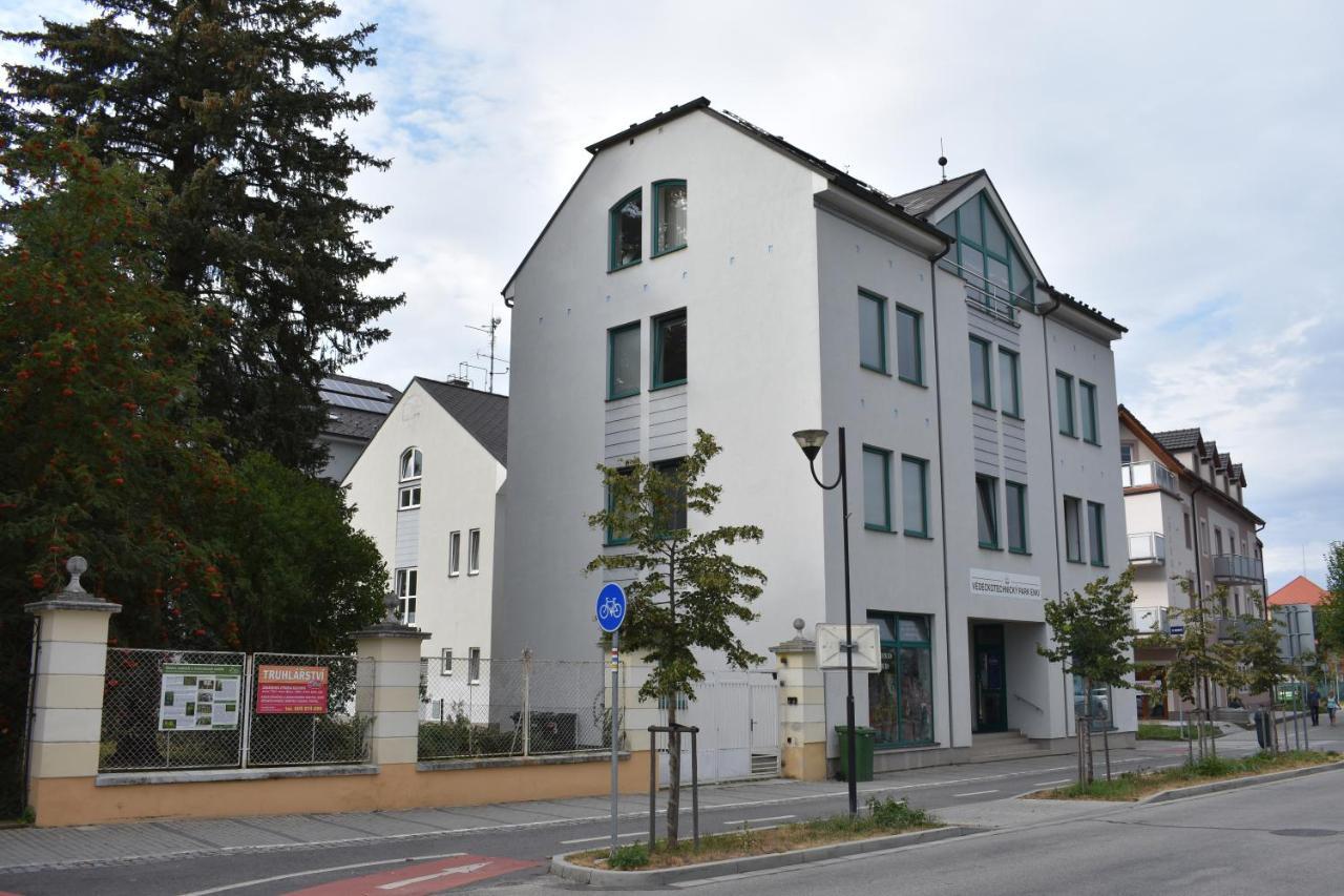 Apartment Bertik Třeboň Екстериор снимка
